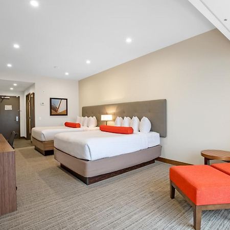 Mountain View Inn & Suites Sundre Extérieur photo