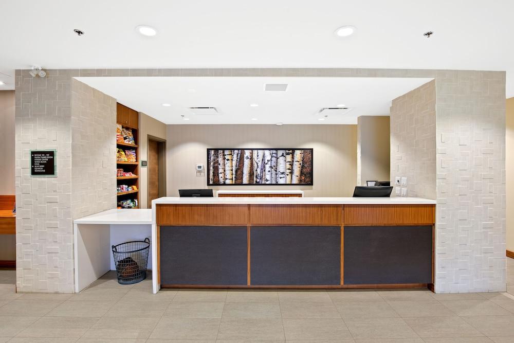 Mountain View Inn & Suites Sundre Extérieur photo