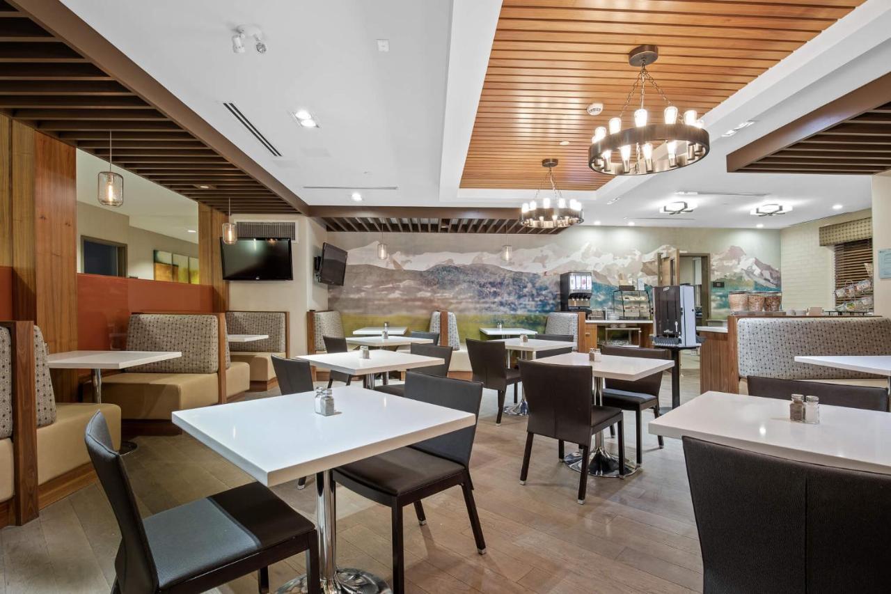Mountain View Inn & Suites Sundre Extérieur photo